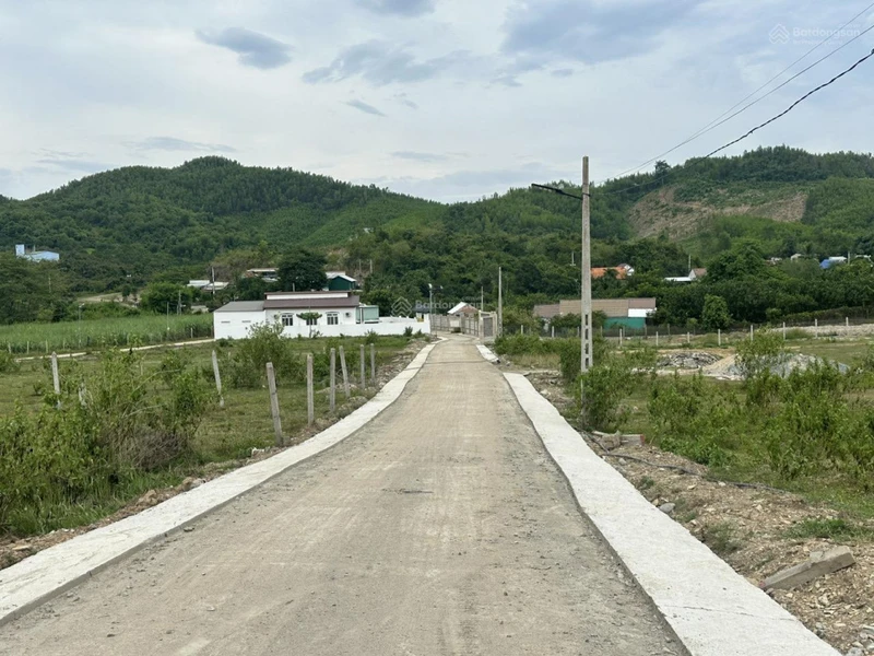 Đất bán tại thị trấn Khánh Vĩnh, 4,7 tỷ, 2253m2, pháp lý đầy đủ