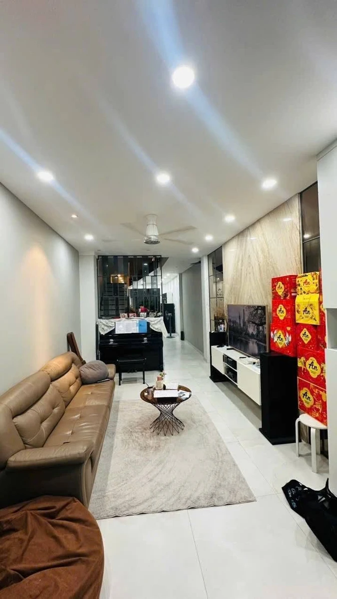 Bán nhà Tân Bình 90m2 3 tầng 11 tỷ - Ảnh thu nhỏ 3