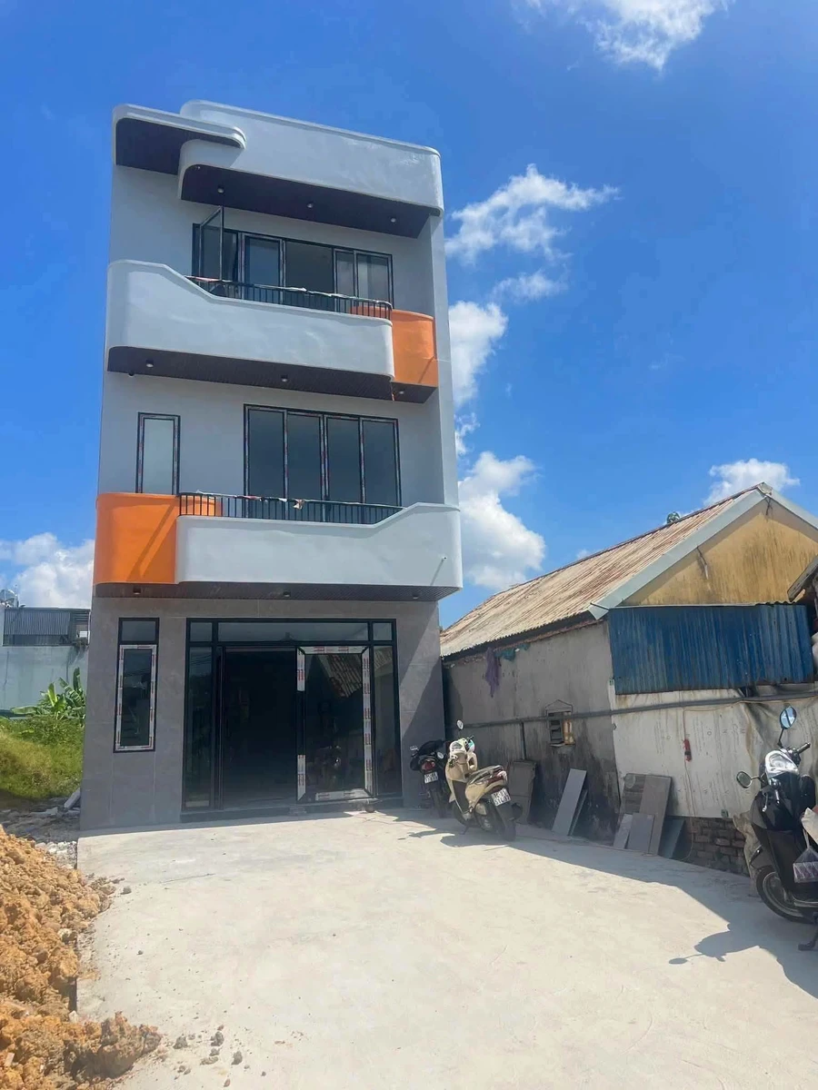 Bán nhà 3 tầng 172m2 Cao Thắng 3,75 tỷ - Ảnh thu nhỏ 2