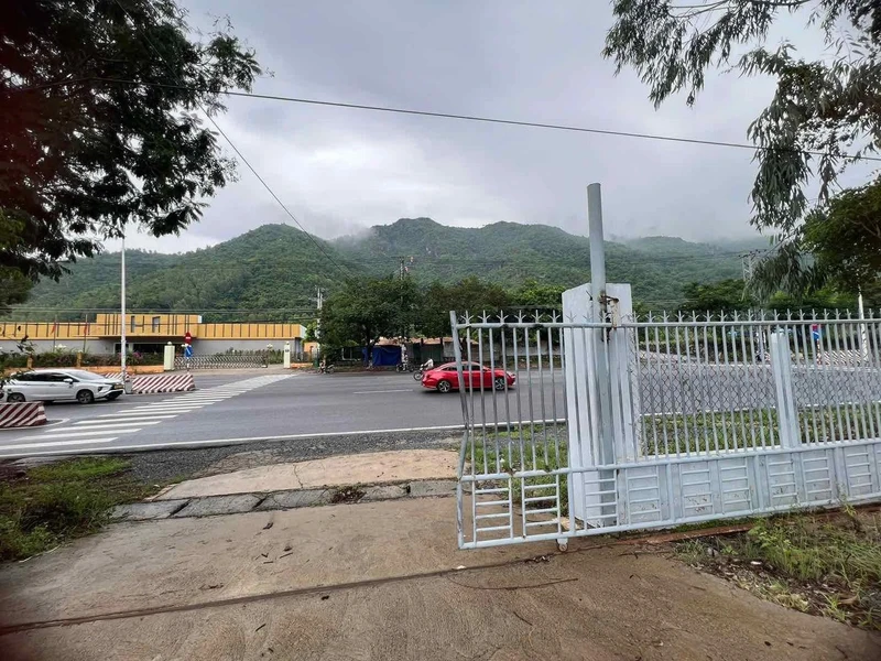 Bán lô đất 150m2 mặt tiền kép T16 Becamex Chơn Thành 79tr