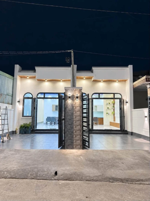 Bán nhà hiện đại 2 phòng ngủ 99m² Thủ Dầu Một, Bình Dương