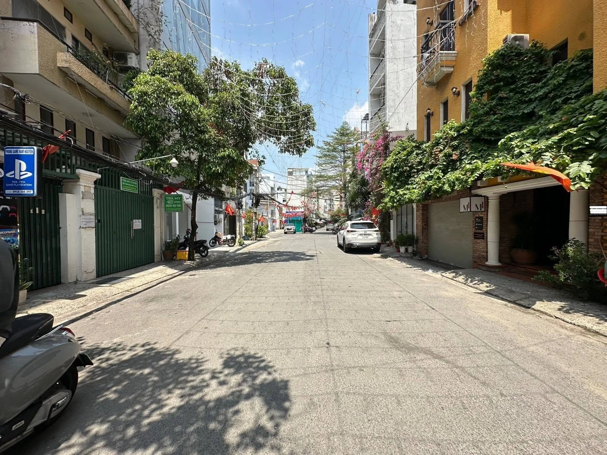 Bán nhà 7 tầng CHDV 18 phòng 85m² Quận 3 - Ảnh thu nhỏ 2