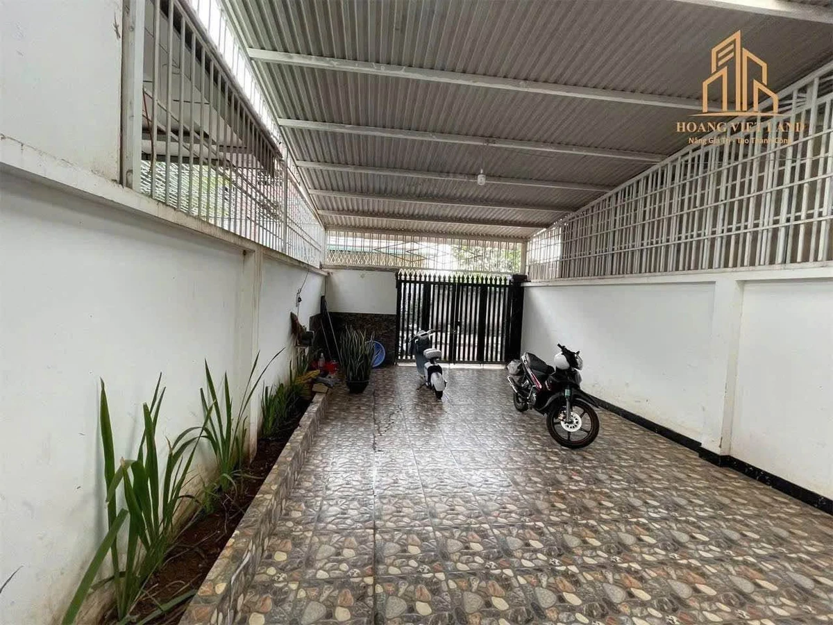 Bán nhà mặt tiền Trần Cừ 150m², 4PN, 7.5 tỷ Quận 1 - Ảnh thu nhỏ 2