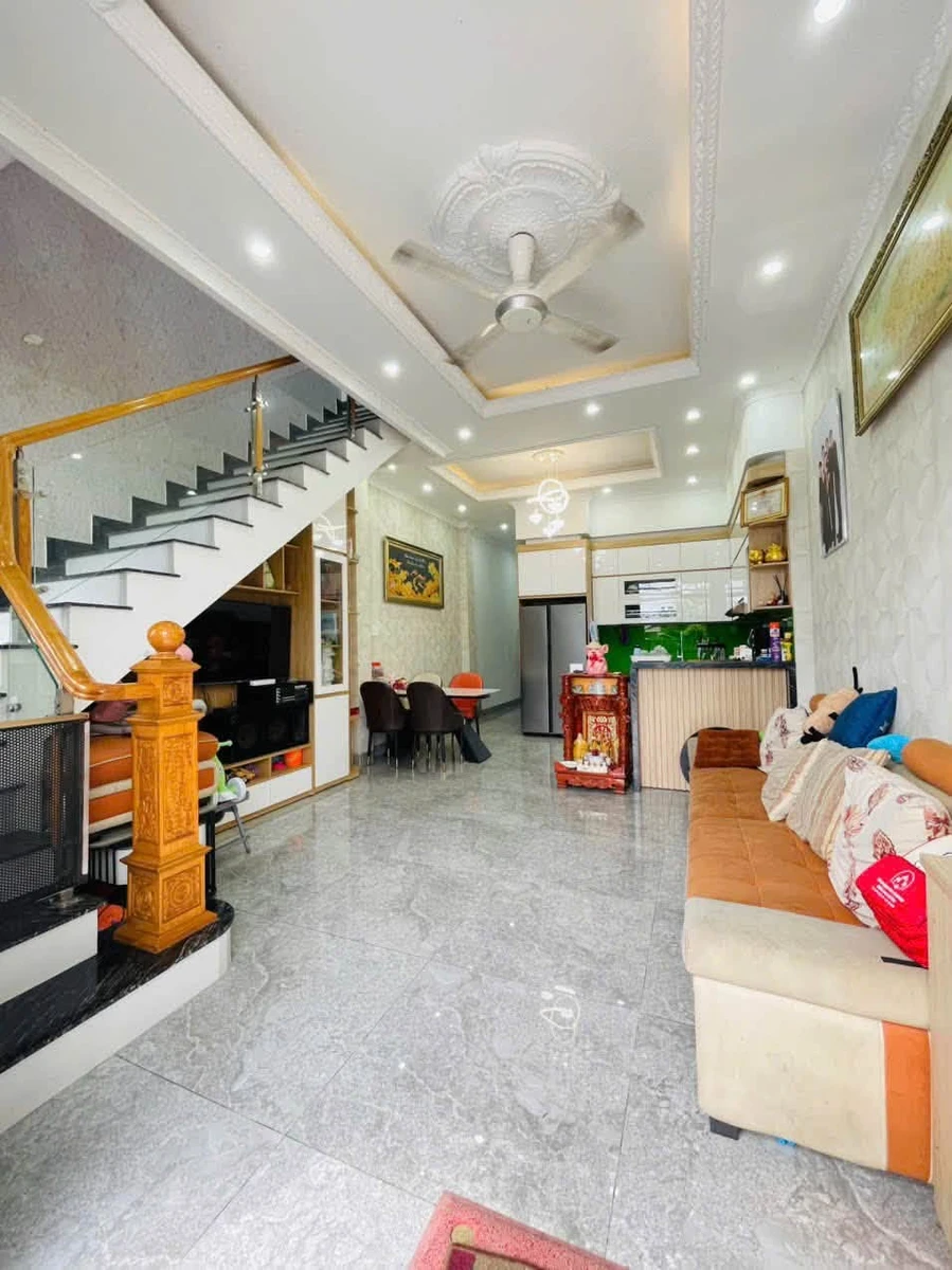 Bán nhà 1 trệt 1 lầu 60m² 4 phòng ngủ tặng full nội thất tại Chánh Mỹ, Thủ Dầu Một - Ảnh thu nhỏ 3