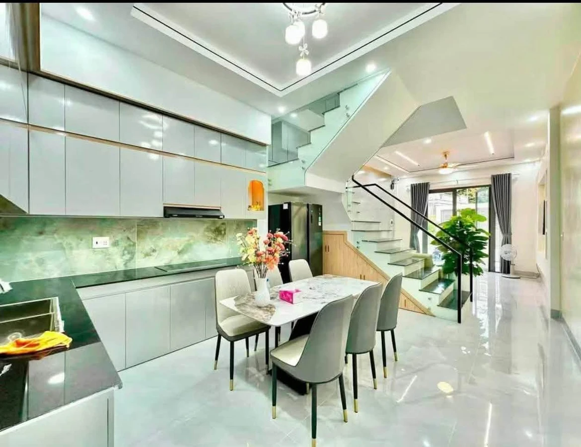 Bán nhà 2 tầng 92m² full nội thất Lê Văn Sỹ, Quảng Ngãi - Ảnh thu nhỏ 4