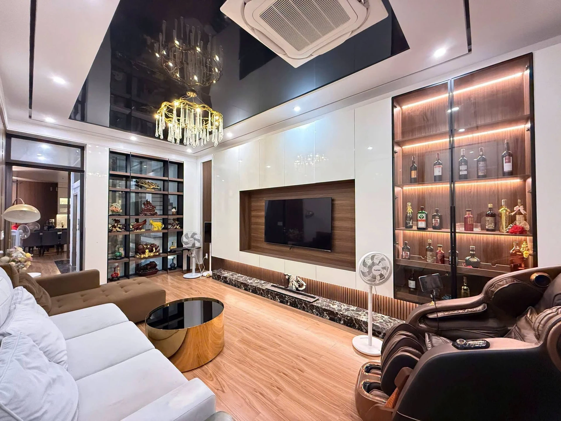 Bán nhà 5 tầng 60m2 Lê Hồng Phong, full nội thất, thang máy - Ảnh 1