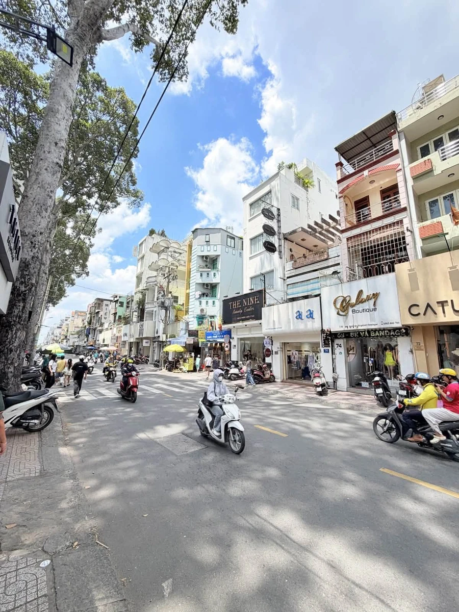 Bán nhà mặt tiền Trần Quang Diệu Quận 3, 50m2, 5 tầng 7PN, chào 18,x tỷ - Ảnh 1