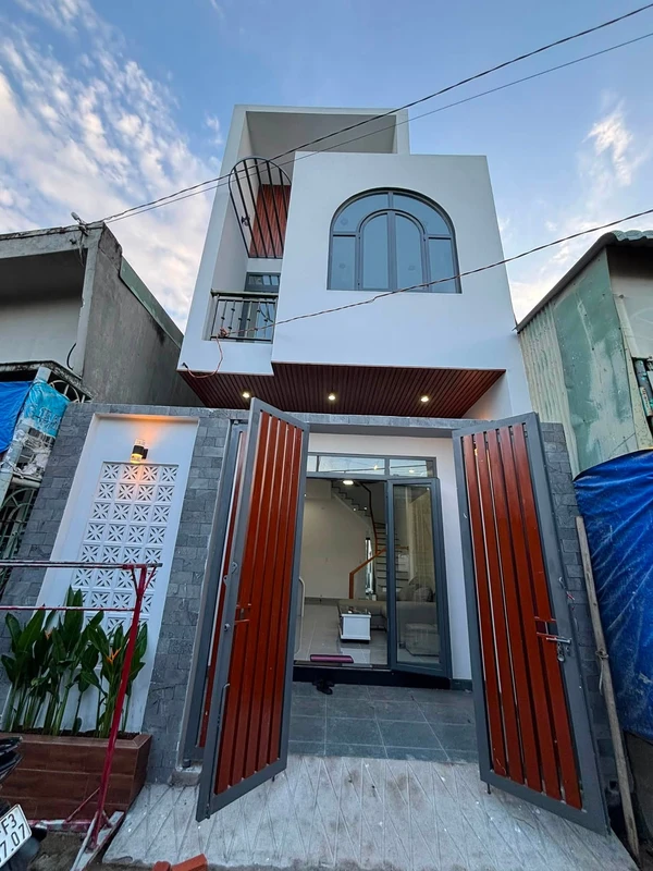 Nhà bán 85m² 3 phòng ngủ nhỉnh 2 tỷ Trảng Dài