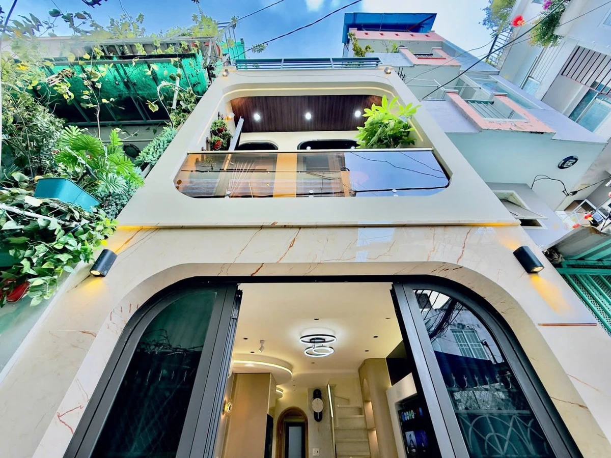 Bán nhà hẻm xe hơi 2 tầng 2 PN 33m2 đường Thành Thái, Quận 10 giá 5,7 tỷ - Ảnh thu nhỏ 2
