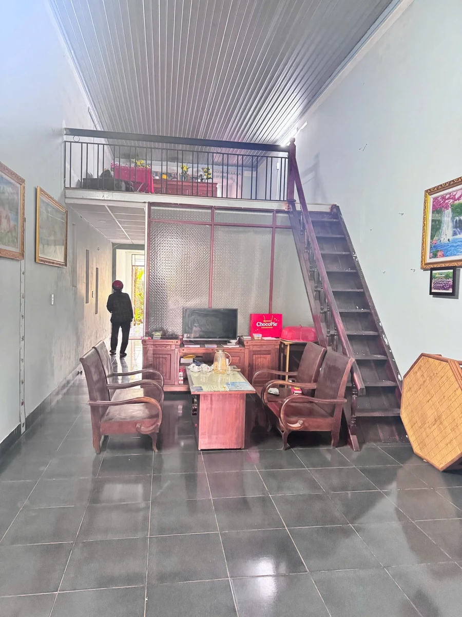 Bán nhà mặt tiền Nguyễn Văn Linh 4x54m, 2 căn nhà riêng biệt, giá 4,6 tỷ - Ảnh thu nhỏ 3