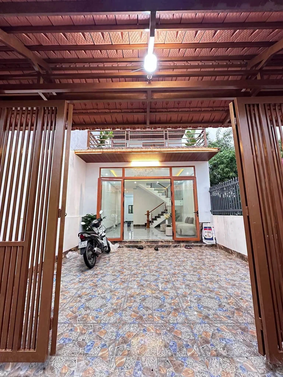 Bán nhà lầu 3PN 5x18m gần chợ Quang Thắng Trảng Dài - Ảnh thu nhỏ 2