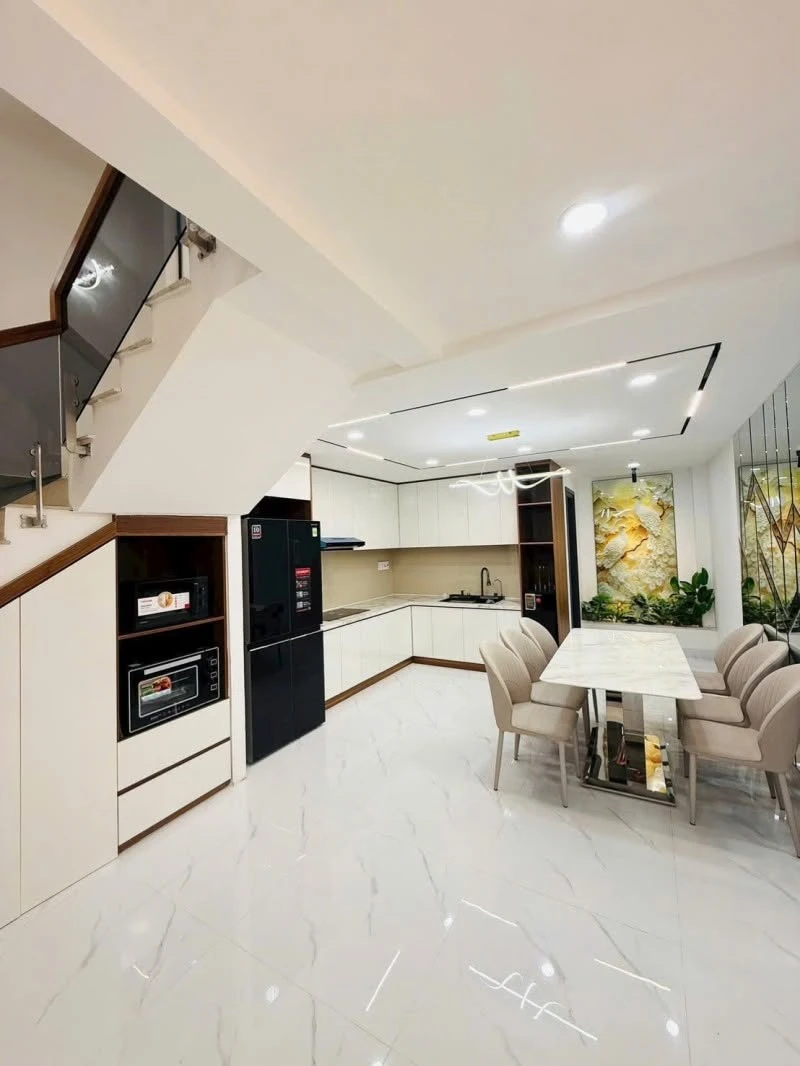 Bán nhà 5 tầng 5PN 63m² Lý Thường Kiệt Q.10 giá 14 tỷ - Ảnh thu nhỏ 4