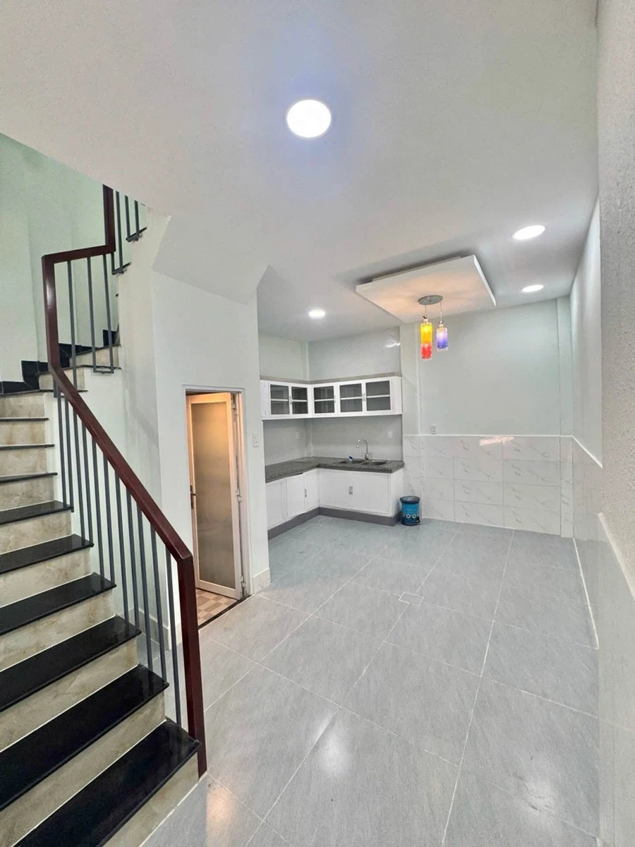 Nhà 2 tầng mới Bình Trị, 52m², 3PN, giá 5 tỷ - Ảnh thu nhỏ 2
