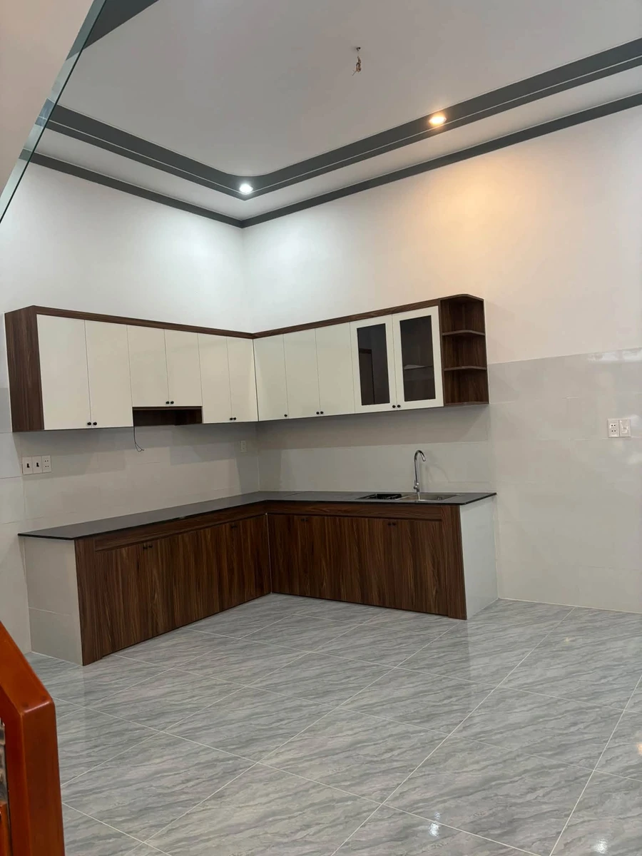 Bán nhà 1 trệt 1 lầu 3PN, 100m², giá hơn 2 tỷ - Ảnh thu nhỏ 3