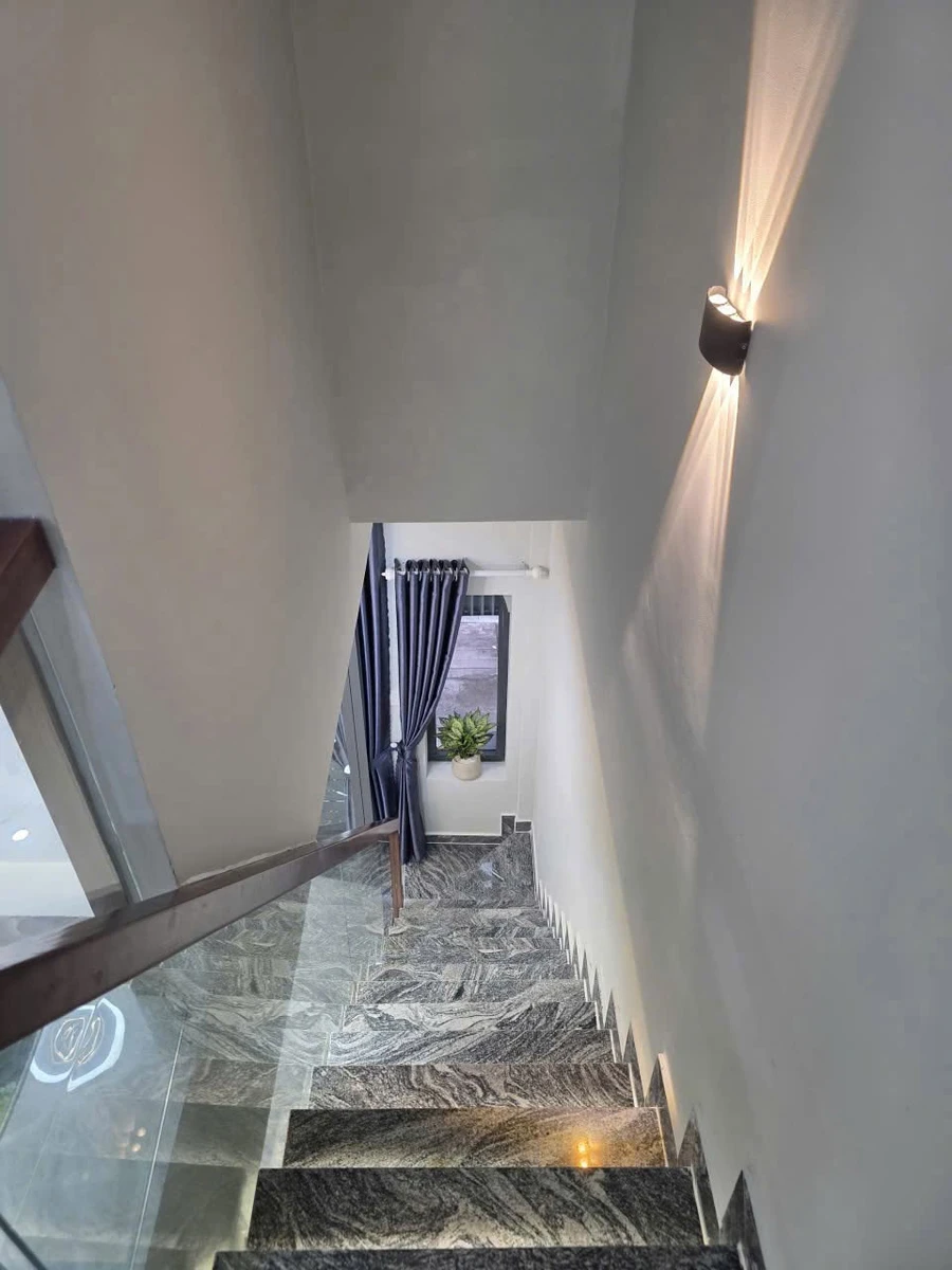 Bán nhà Lê Ngã 4,2x7m trệt lầu 2PN 2WC nội thất cao cấp giá 4,95 tỷ, Tân Phú - Ảnh thu nhỏ 3