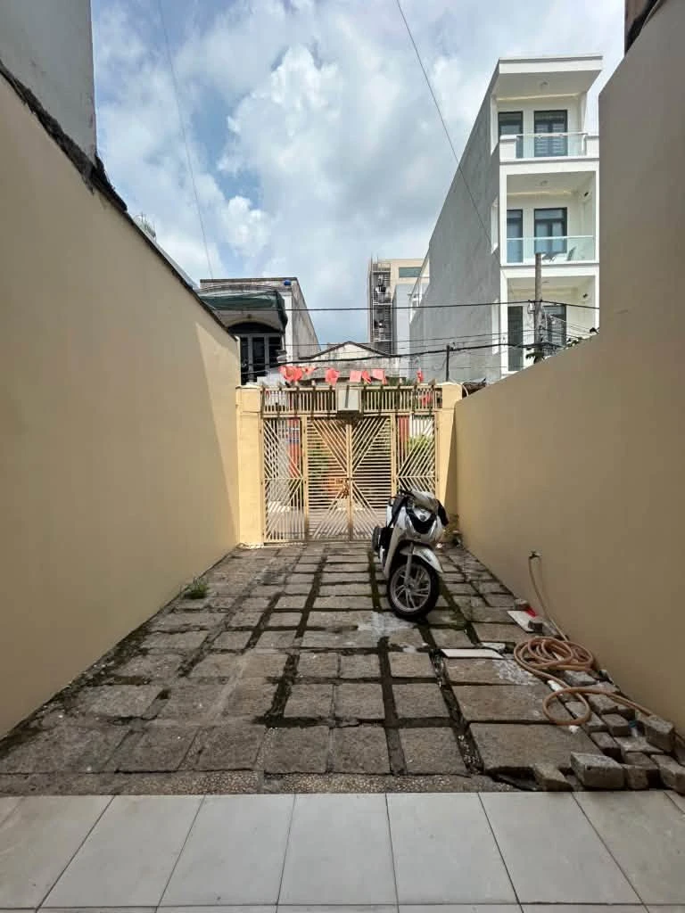 Bán nhà phố 90m2, 3 PN, 9 tỷ tại Dương Quảng Hàm, Gò Vấp - Ảnh thu nhỏ 3