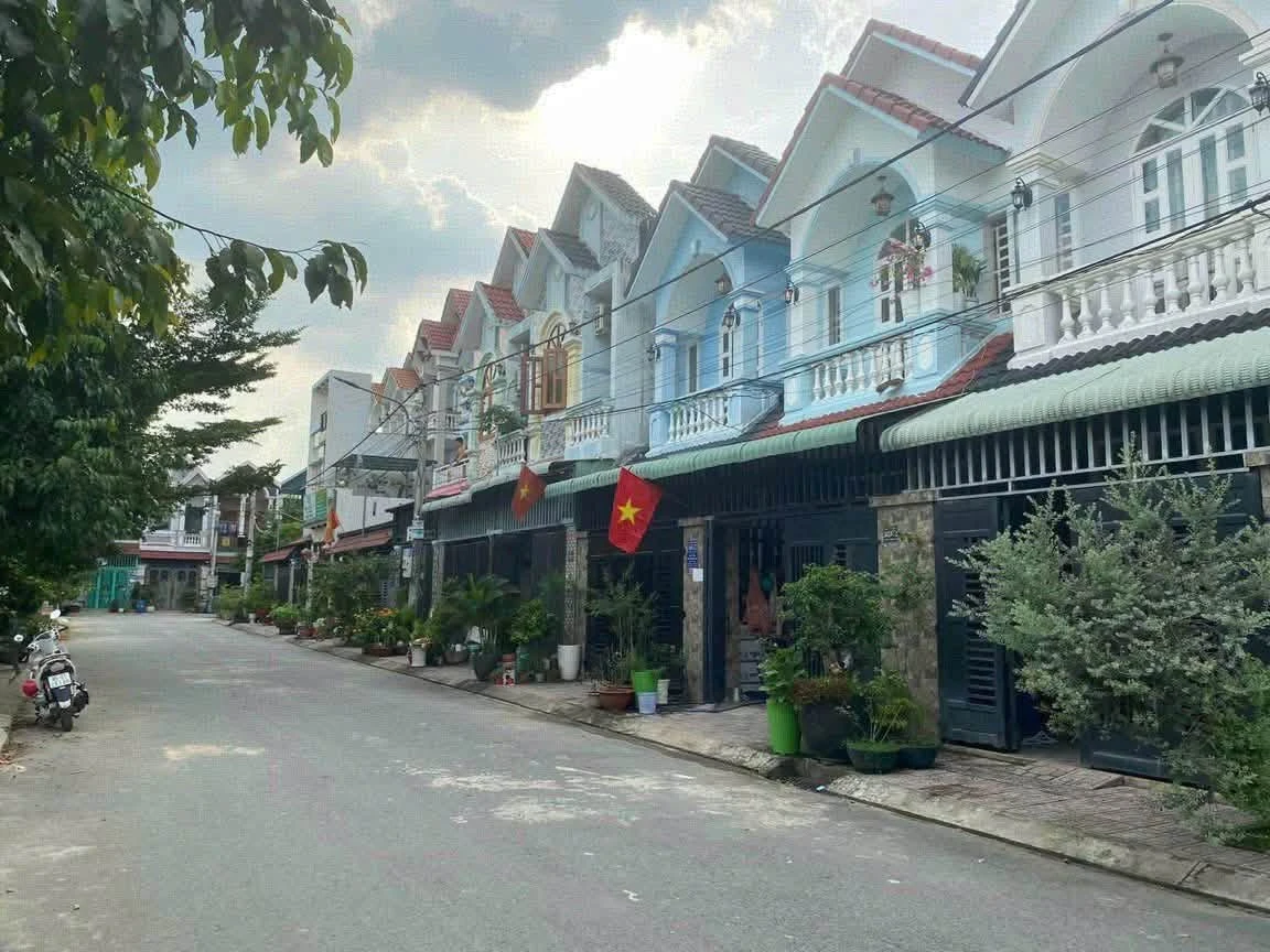 Bán nhà Phú Hồng Thịnh 5, 72m2, 3PN, 3.5 tỷ - Ảnh thu nhỏ 2