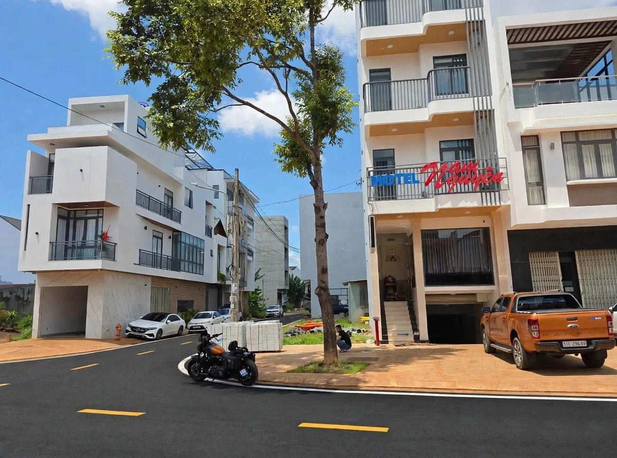 Bán đất thổ cư đường Lý Tự Trọng, hẻm 5m, 5x13,7m giá 5,65 tỷ - Ảnh thu nhỏ 2