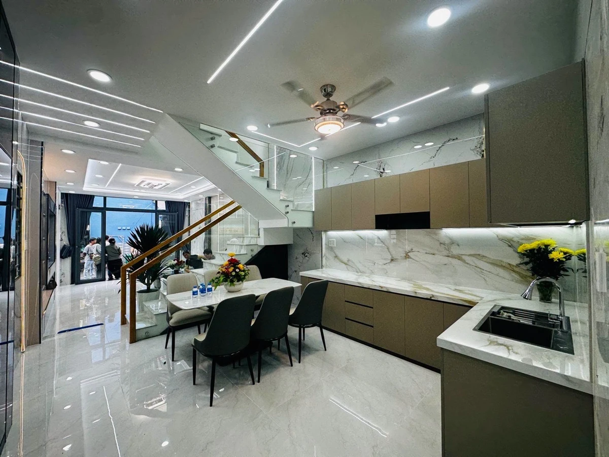 Bán nhà góc 1 trệt 1 lầu 3PN hẻm kinh doanh Trần Thị Hè, 64m2 giá 4,85 tỷ, Quận 12 - Ảnh thu nhỏ 3