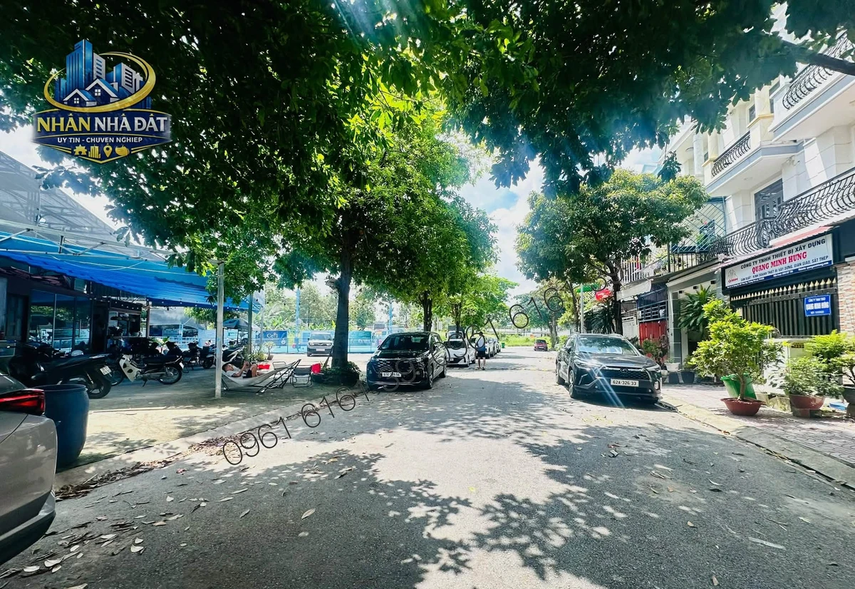 Bán nhà 3 tầng full nội thất 4PN, 64m2 tại KDC Phúc Đạt, Bình Dương - Ảnh thu nhỏ 2