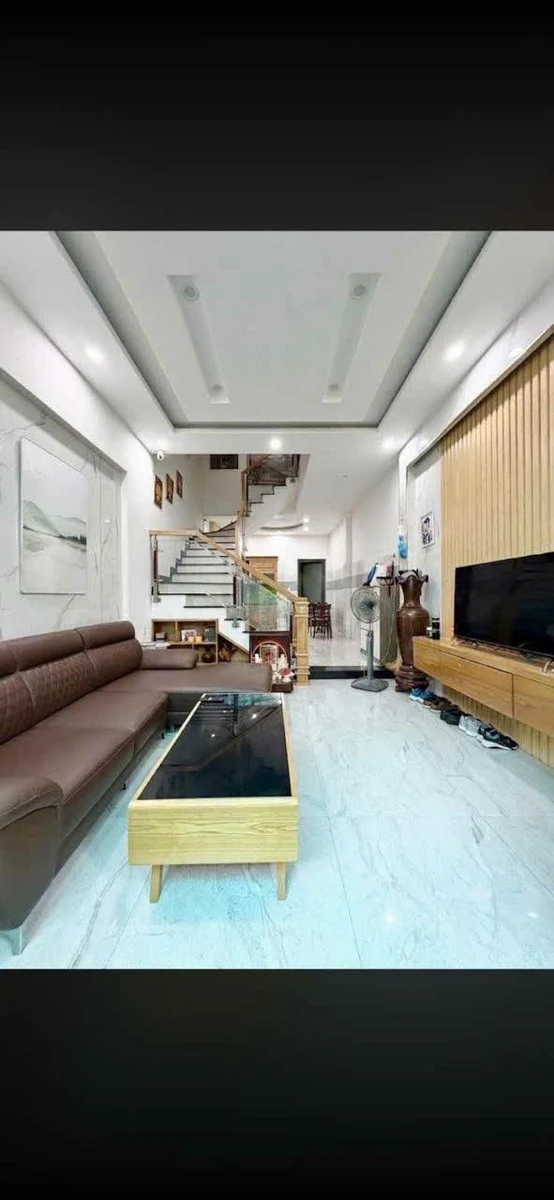 Bán nhà 3 tầng 57m² 4PN 3WC gần chợ Mới - Ảnh 1