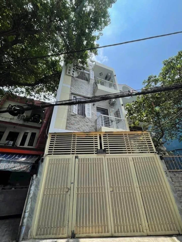 Bán CHDV 13 phòng 112m² Lê Quang Định Bình Thạnh 15.8 tỷ