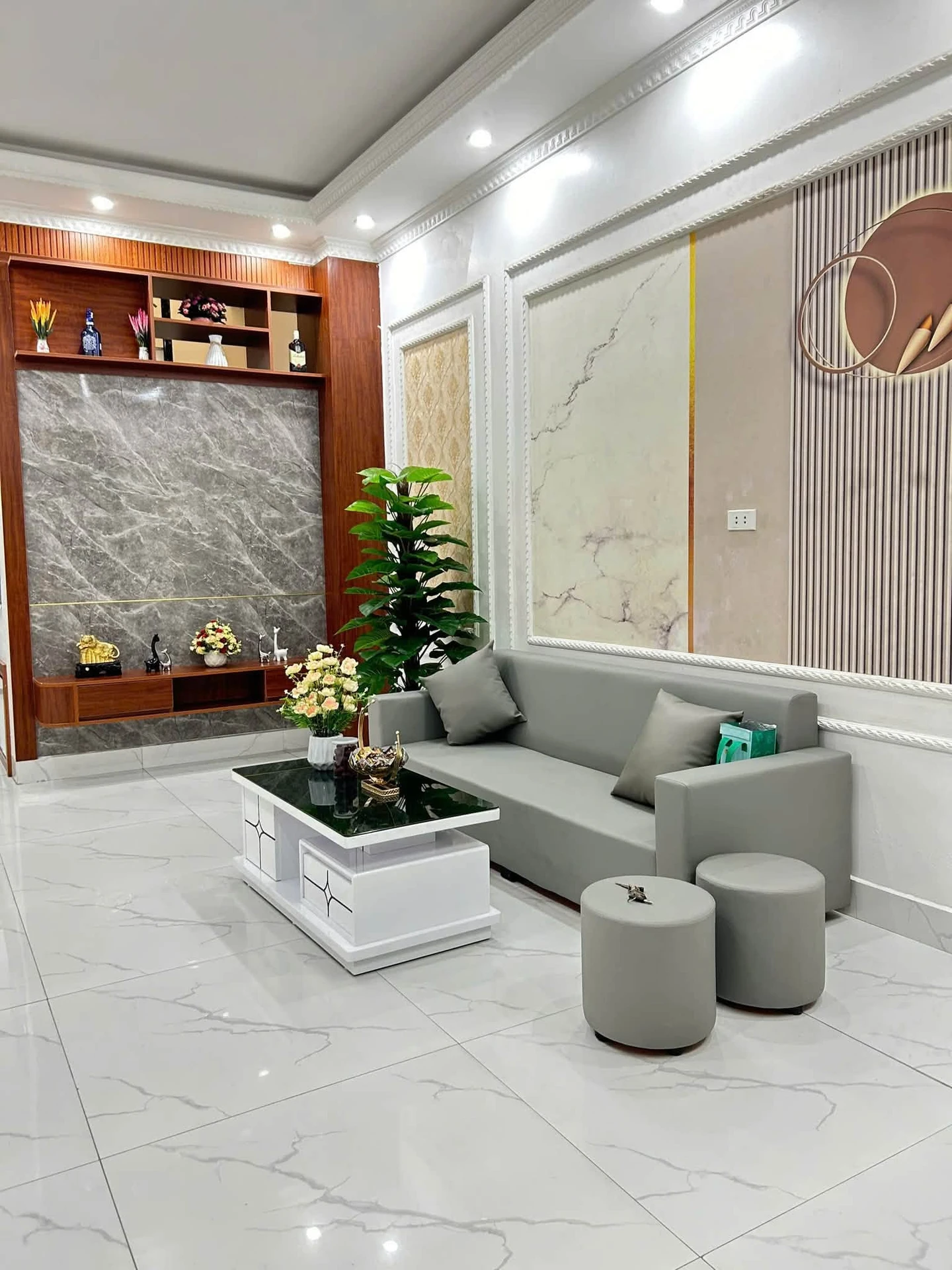Bán nhà 3 tầng 42m² 3PN Trần Nguyên Hãn giá 2,6 tỷ - Ảnh 1