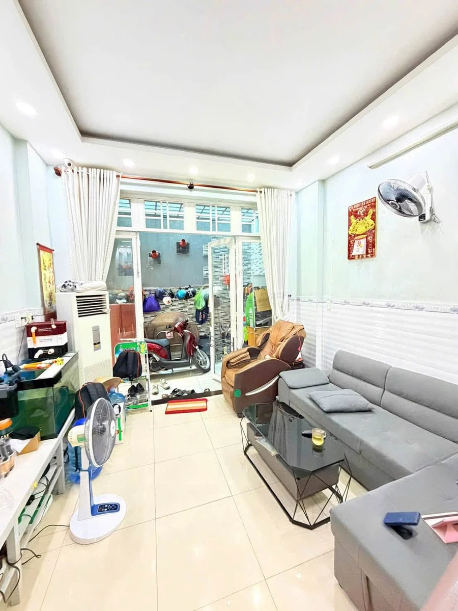 Bán nhà Tân Bình 43,5m2, 4 tầng, 4 phòng ngủ, sân thượng, giá 4,7 tỷ - Ảnh thu nhỏ 4