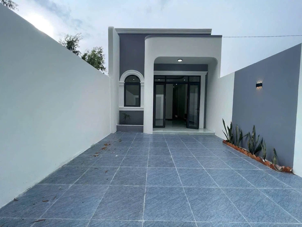 Bán nhà mặt tiền Hồ Thị Nghiêm, Rạch Giá 140m2 - Ảnh thu nhỏ 2