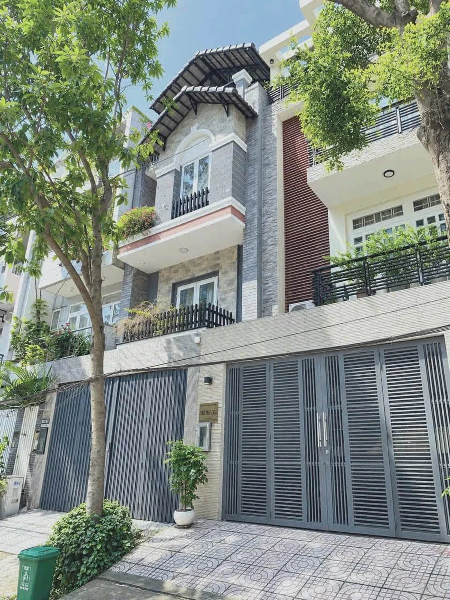 Bán nhà 4 tầng 70m2 mặt tiền đường 10m, 4 phòng ngủ, giá 13,9 tỷ, Bình Thạnh - Ảnh 1