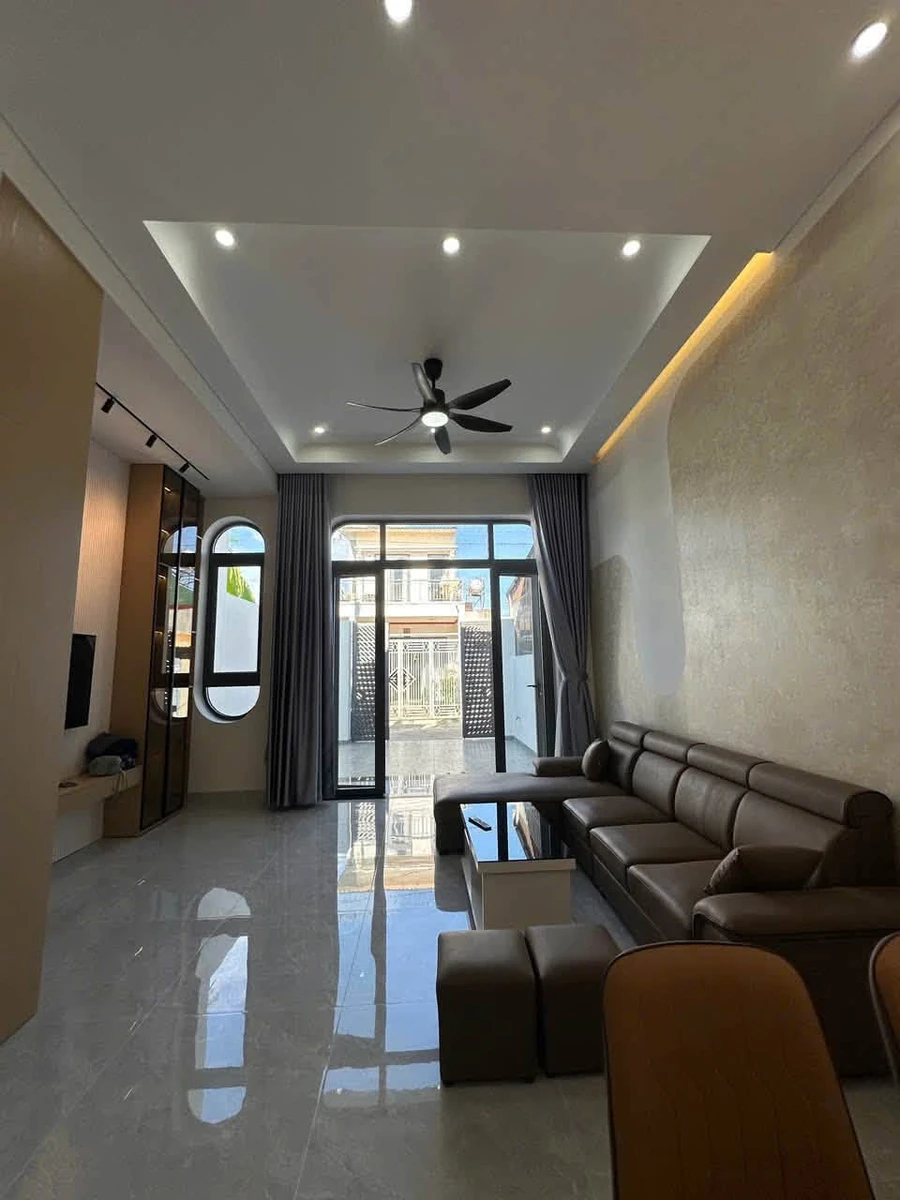 Bán nhà mới full nội thất 3PN 2WC 130m² Buôn Ma Thuột 2,85 tỷ - Ảnh thu nhỏ 3