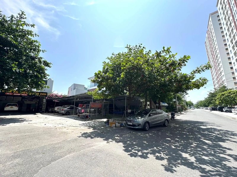 Bán lô góc biệt thự 246,7m² hai mặt tiền Nha Trang