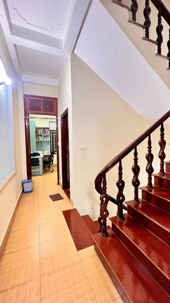 Bán nhà phố Nguyễn Khang 56m² 4 tầng 13.6 tỷ - Ảnh thu nhỏ 2