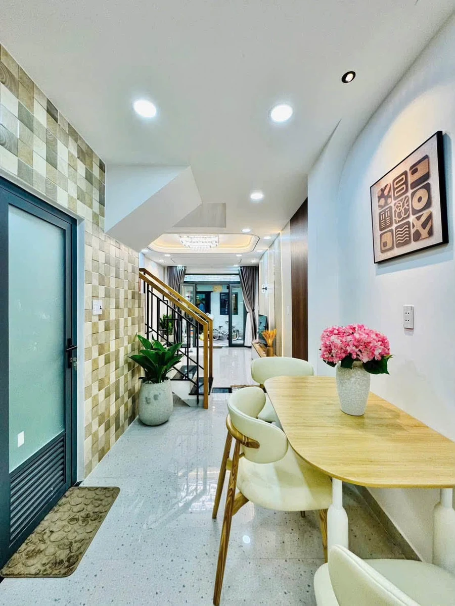 Bán nhà mặt tiền Cô Giang, Phú Nhuận, 40m2, 3PN, 5.75 tỷ - Ảnh thu nhỏ 3