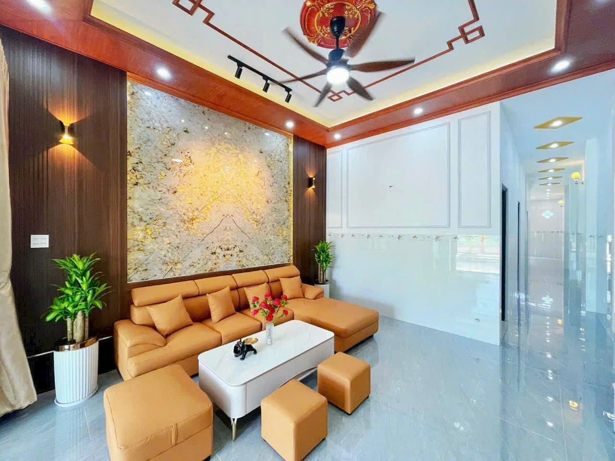 Bán nhà mặt tiền Ngọc Hân Công Chúa, 108m², 3PN, Rạch Giá - Ảnh thu nhỏ 2