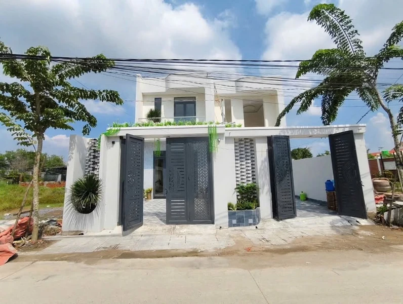 Bán nhà 1 trệt 1 lầu 140m2 Tây Ninh 2 tỷ 550 triệu