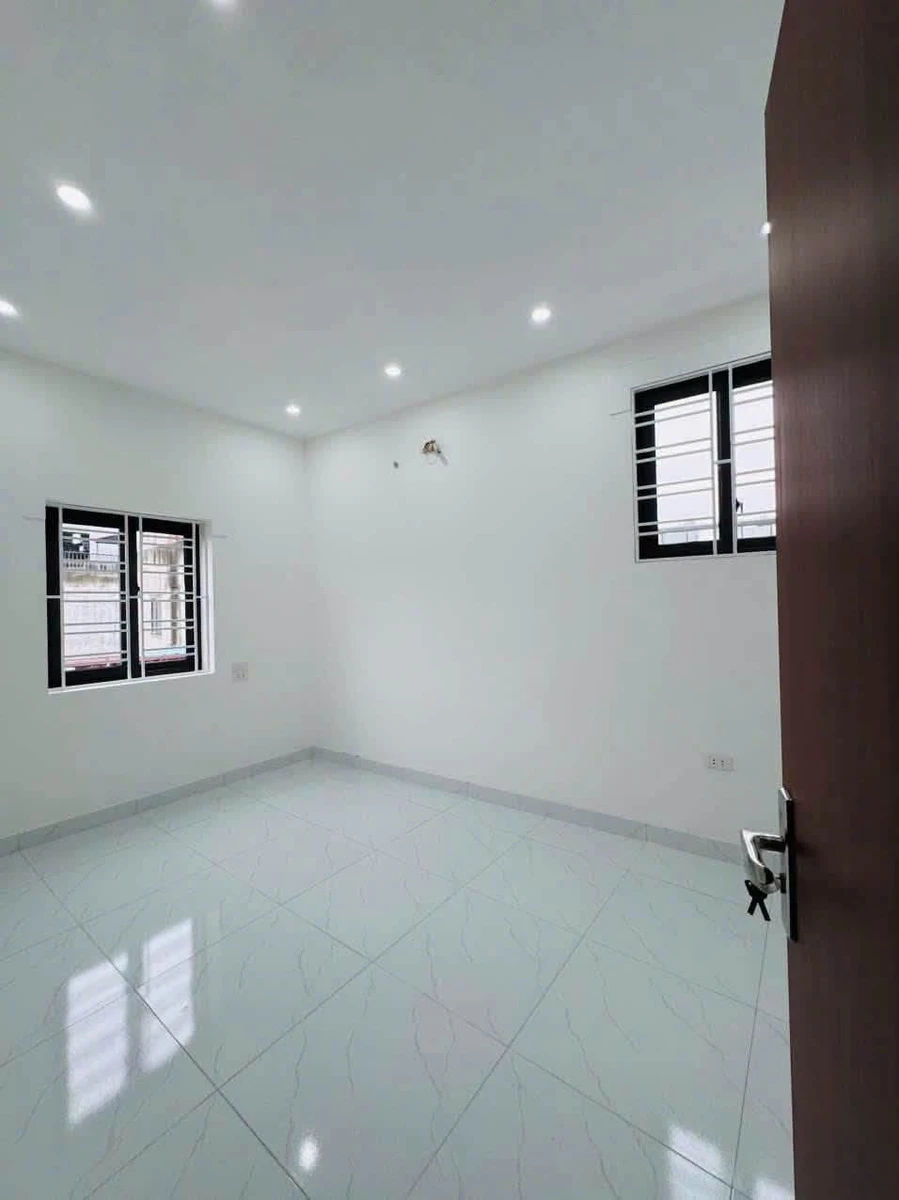 Bán nhà mới 45m2 4 tầng 3.7 tỷ gần Ngô Gia Tự - Ảnh thu nhỏ 4