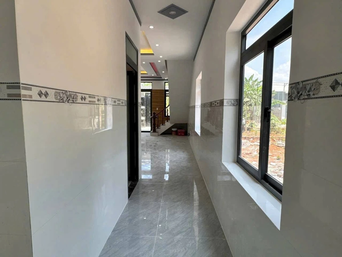 Bán nhà biệt thự mái Thái 1 trệt 1 lầu 6x18m, 3PN, giá 2,8 tỷ tại Hòa Long, TP Bà Rịa - Ảnh thu nhỏ 4