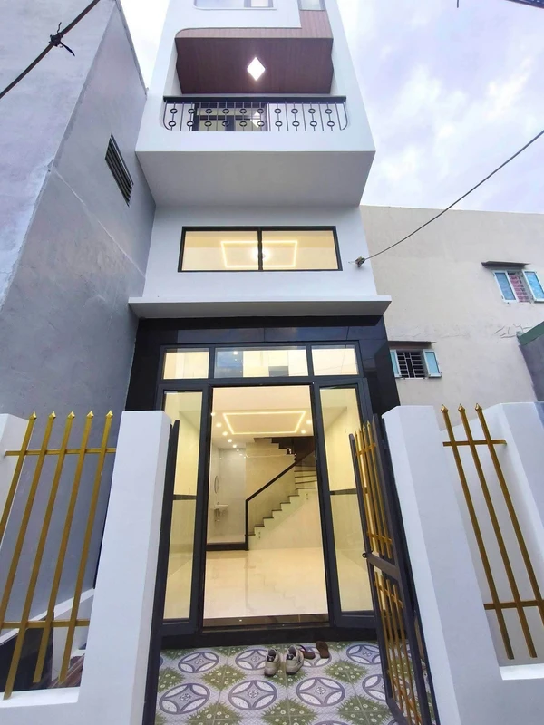 Bán nhà 3,5 tầng 105m² Hoàng Văn Thụ Quy Nhơn