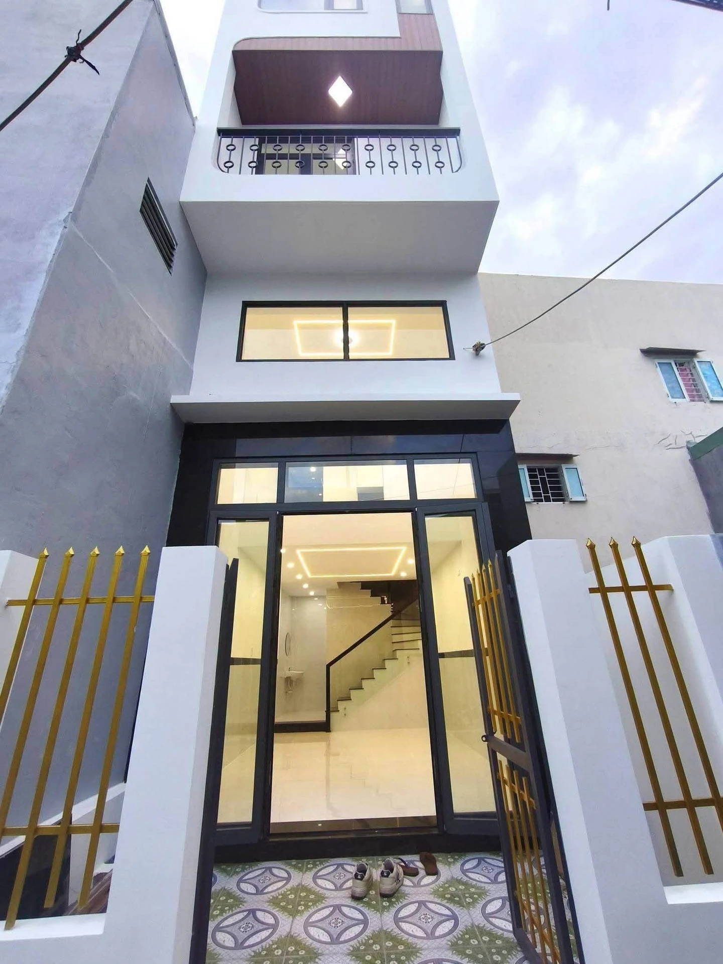 Bán nhà 3,5 tầng 105m² Hoàng Văn Thụ Quy Nhơn - Ảnh 1