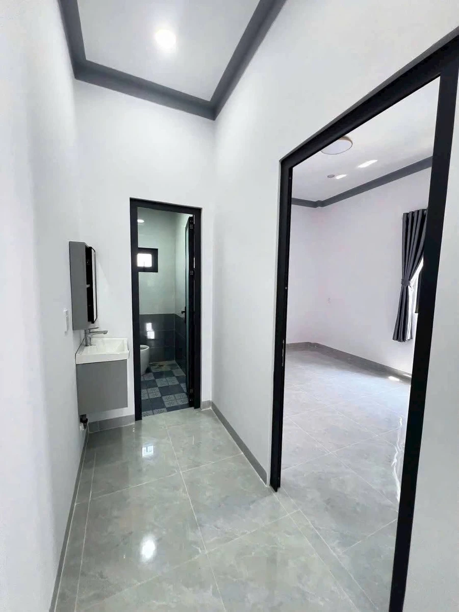 Bán nhà 3 phòng ngủ 4,3x20,5m hẻm Lê Hồng Phong, Phường Thủ Dầu Một giá 3,8 tỷ - Ảnh thu nhỏ 5