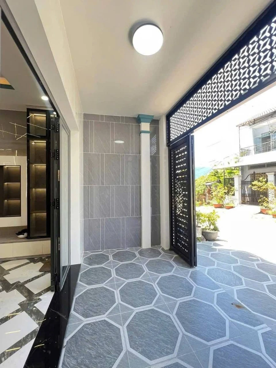 Bán nhà mặt tiền Kha Vạn Cân, 63m², 2 phòng ngủ, Rạch Giá, An Giang - Ảnh thu nhỏ 2