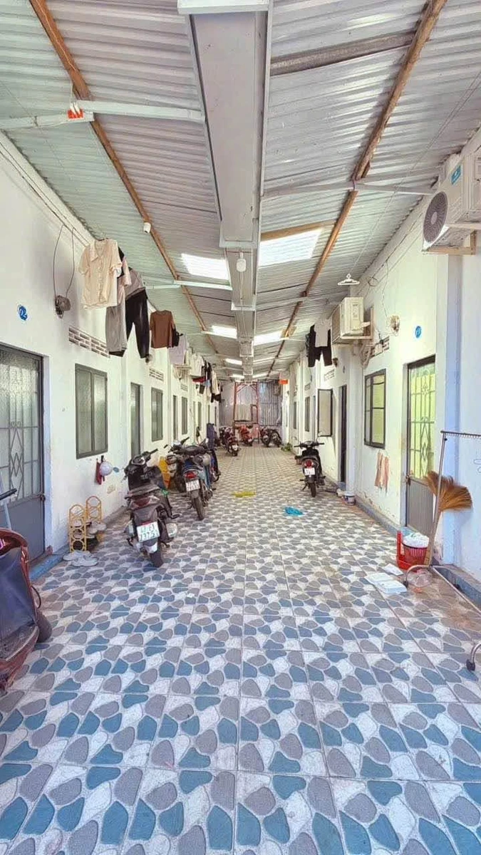 Bán dãy trọ 14 phòng hẻm 70 Y Wang sau ĐH Tây Nguyên, 297m2, giá 6,9 tỷ - Ảnh thu nhỏ 2