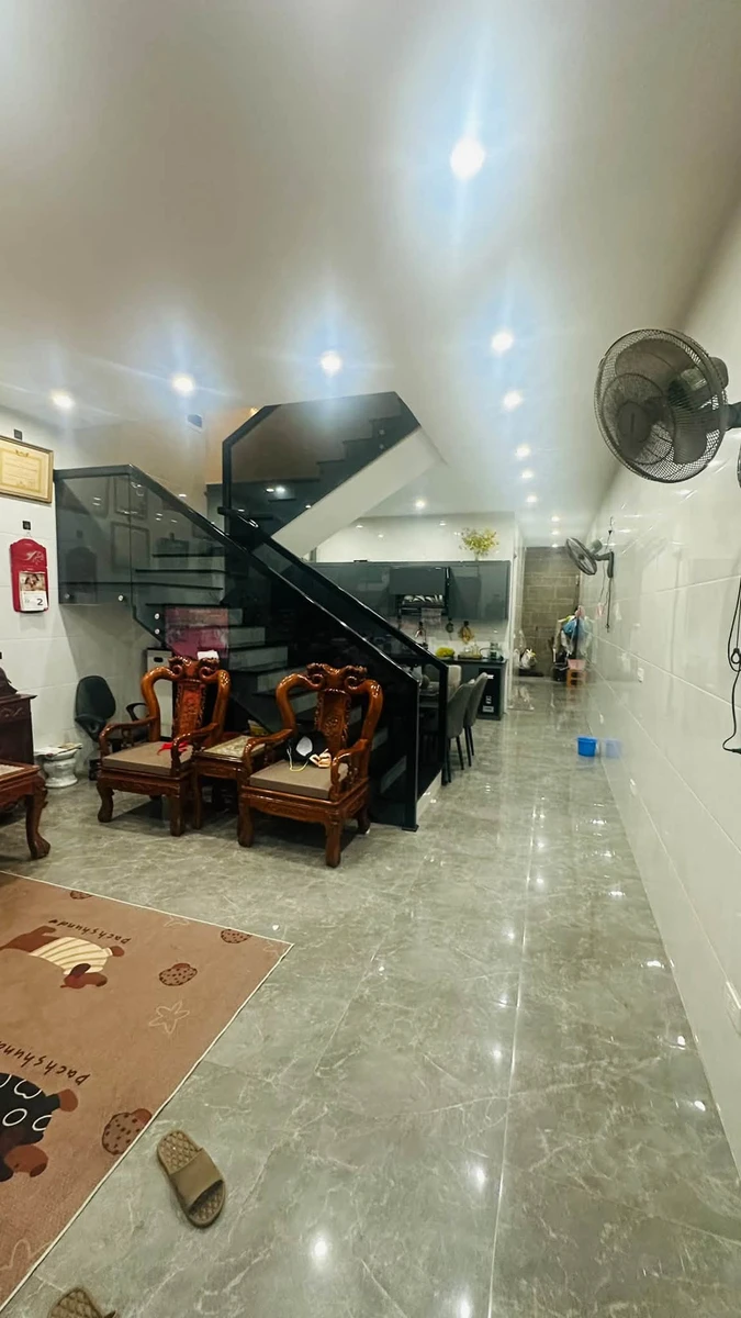 Bán nhà 3PN Quận 4 82,2m² giá 3,8 tỷ - Ảnh thu nhỏ 3