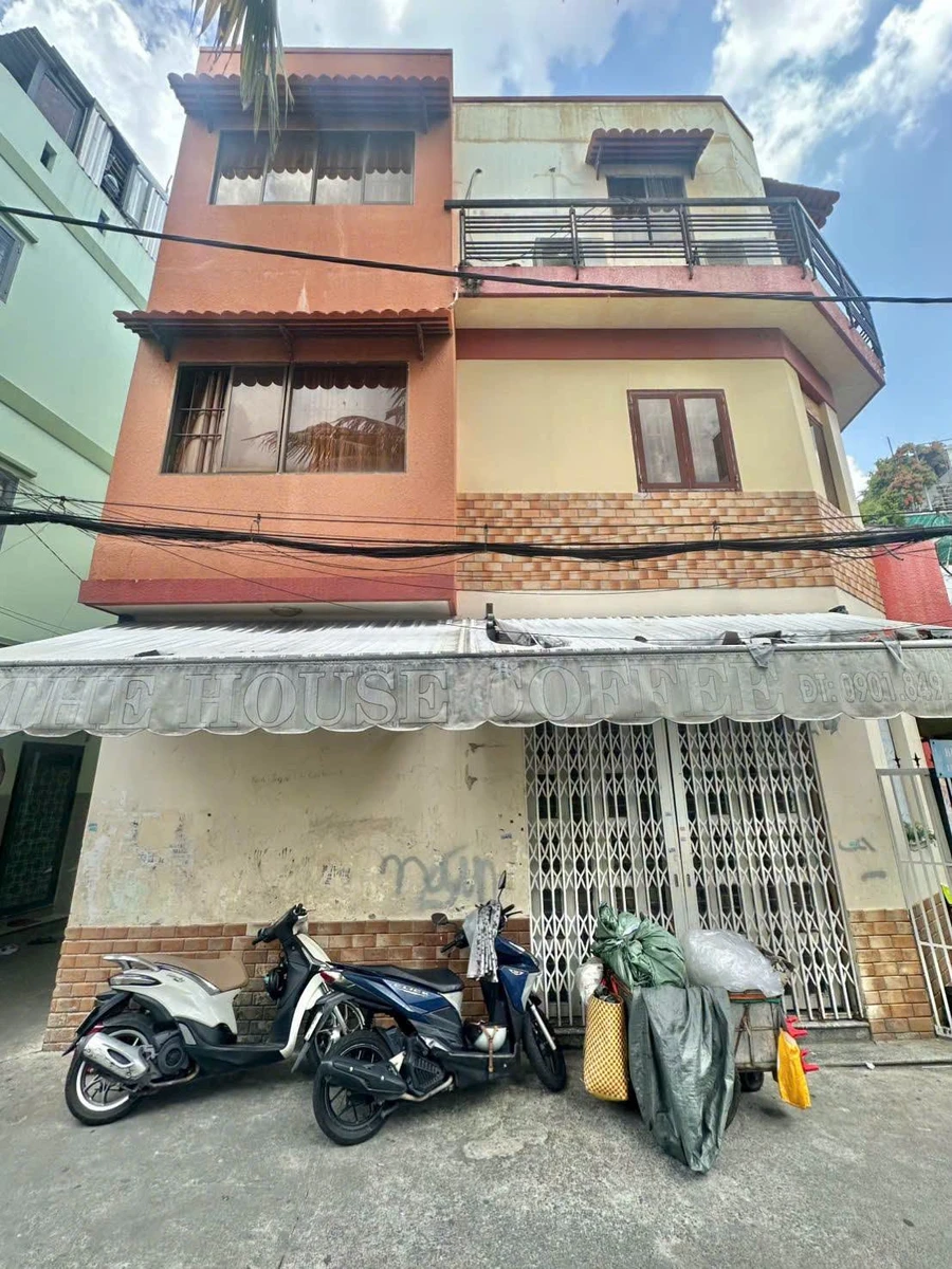 Bán nhà 3 tầng 4PN, 36m2 Phường 10, Tân Bình - Ảnh 1