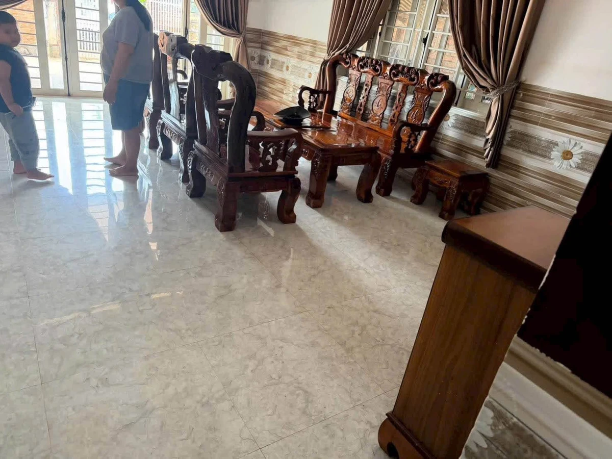 Nhà góc 2 mặt tiền 60m2, 3 phòng ngủ, giá 3,99 tỷ ở Buôn Mê Thuột - Ảnh thu nhỏ 4