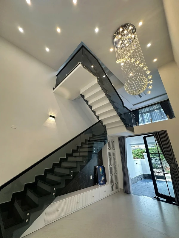 Bán nhà 2 phòng ngủ 100m2 giá 1,38 tỷ tại Phước Hưng, Long Hải ngang7m