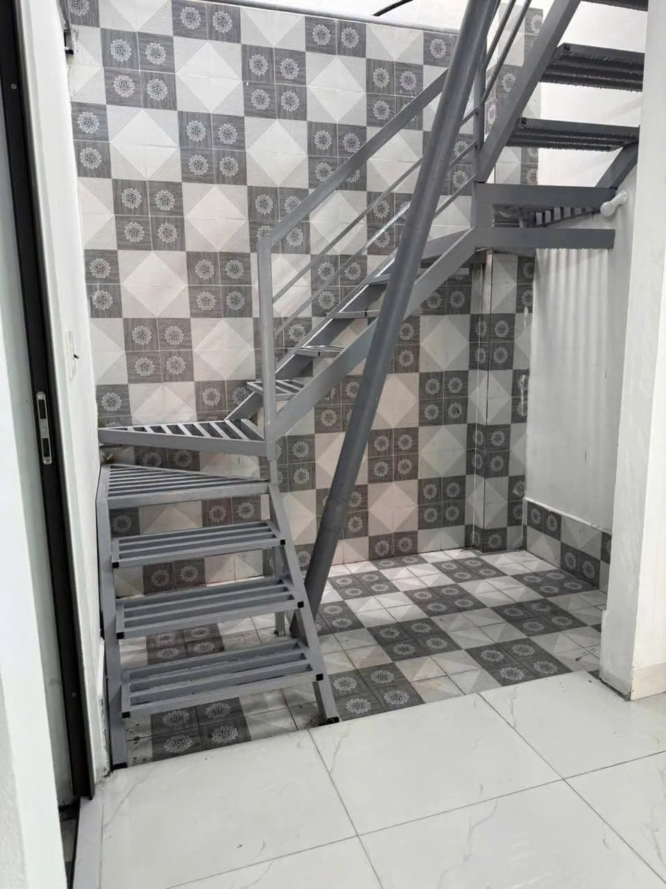 Bán nhà mặt phố 72m² Lê Thanh Nghị Hải Phòng - Ảnh 1