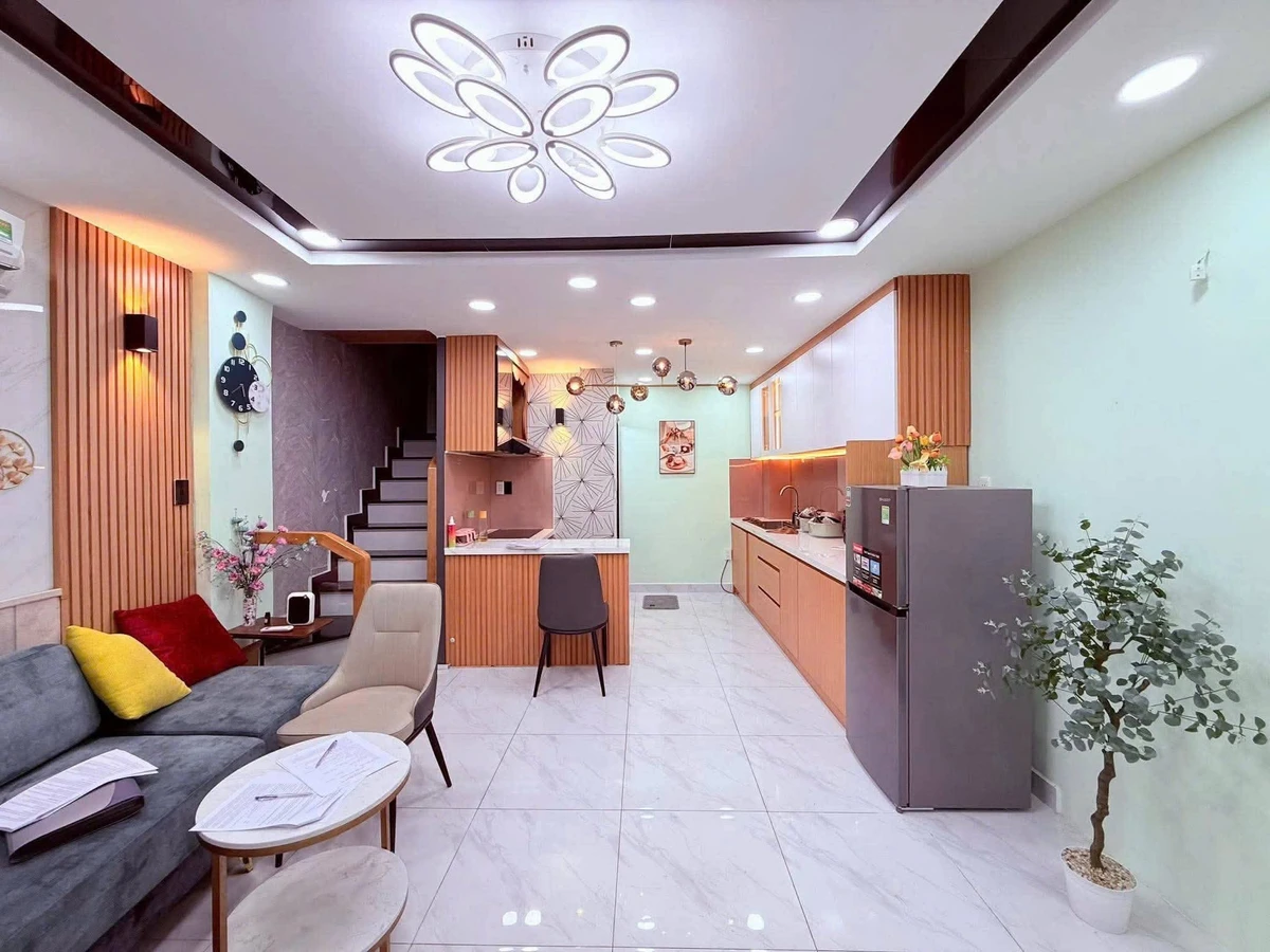 Bán nhà 3 tầng 30m2 2PN full nội thất khu Phan Xích Long, Phú Nhuận - 5,6 tỷ - Ảnh thu nhỏ 2