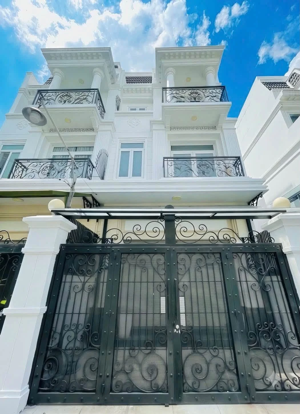 Bán nhà 4 tầng 64m2 hẻm ô tô sát Quang Trung, Thông Tây Hội, Gò Vấp - 7,99 tỷ - Ảnh 1
